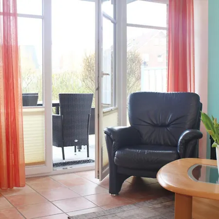 Apartment Haus Neptun 01 *